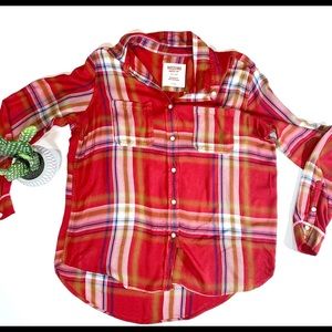 LARGE MOSSIMO BUTTON DOWN SHIRT